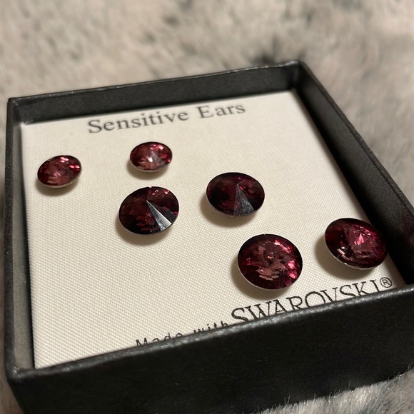 Swarovski Ruby Red Earrings Set of 3 - Picture 2 of 3